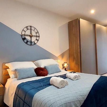Light Blue Station Apartment Рим Екстериор снимка